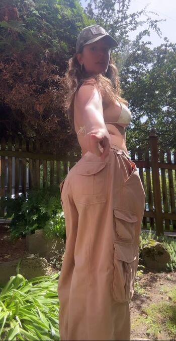 Full leaked Bevynnnnn private onlyfans photo
