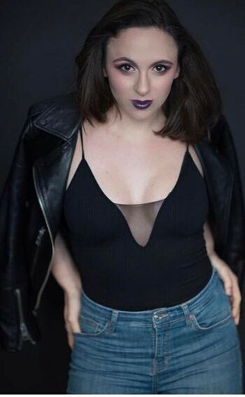 Olivia Valli