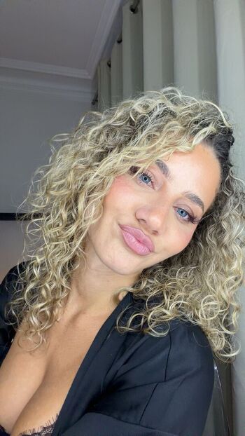 Full leaked Vaea brazier private onlyfans photo